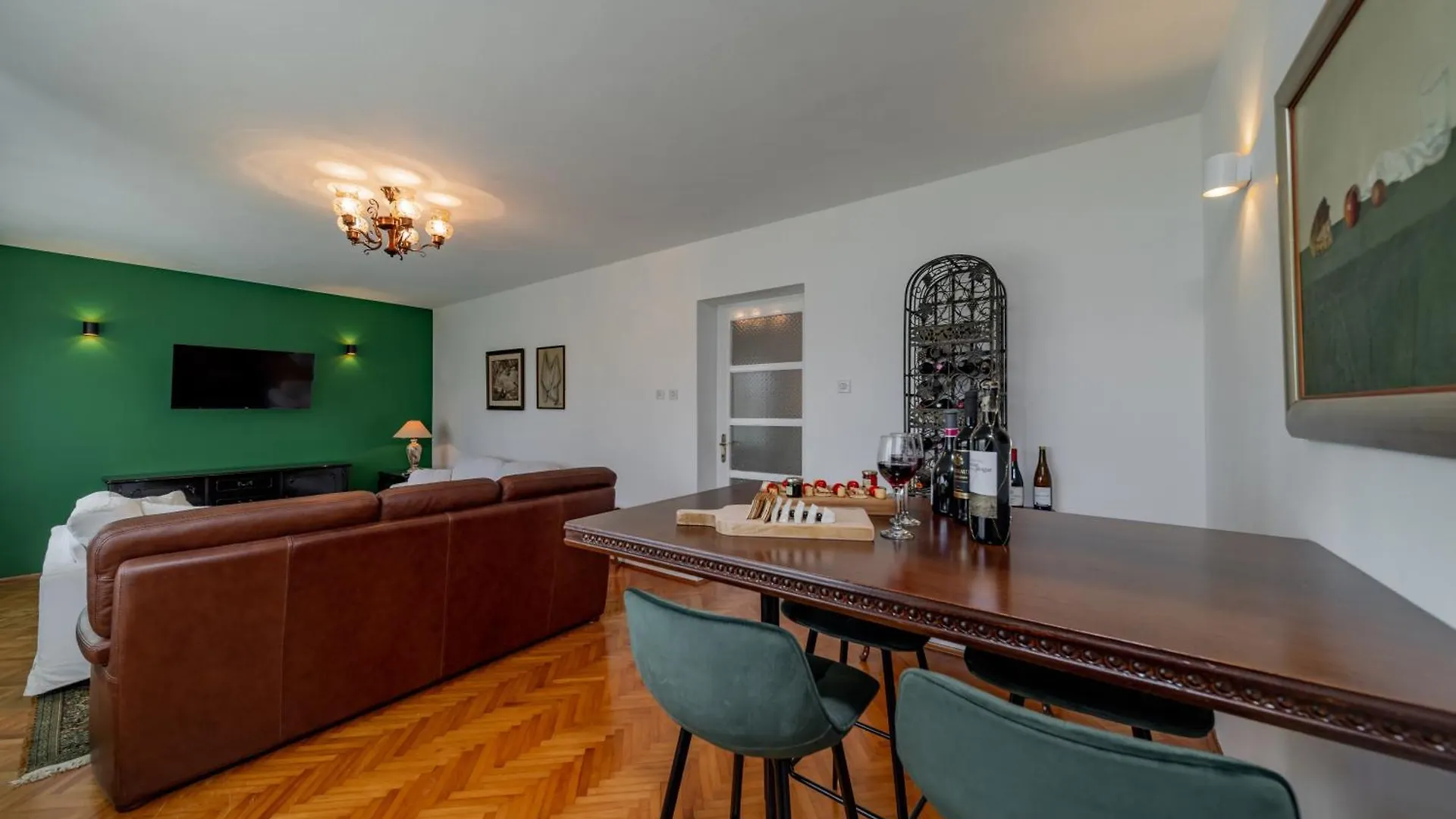 Studio Apartment With Jacuzzi Trogir 0*,