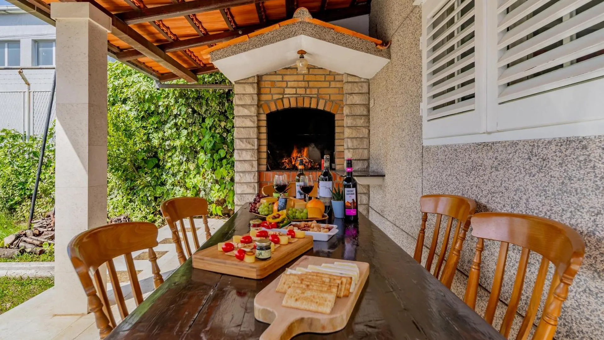 Studio Apartment With Jacuzzi Trogir Croatia