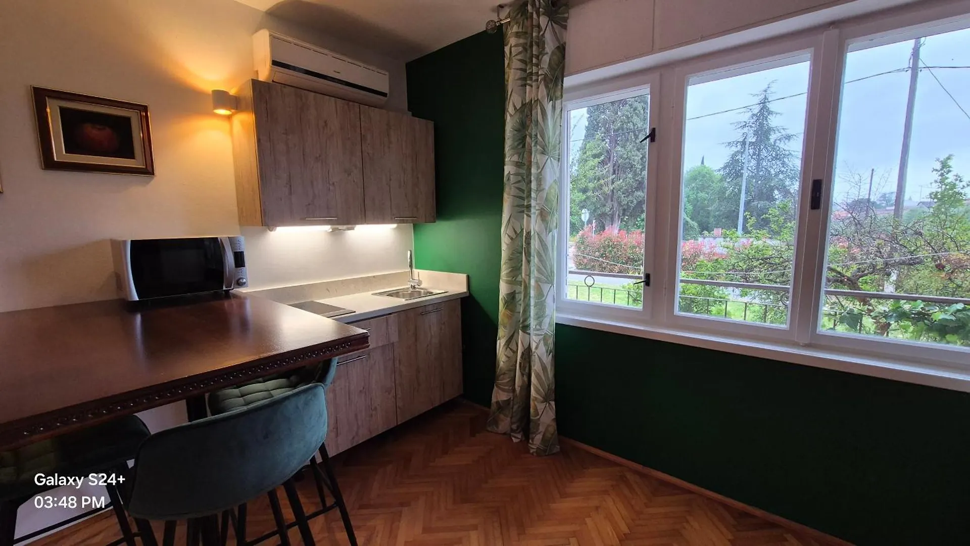 Studio Apartment With Jacuzzi Trogir 0*,